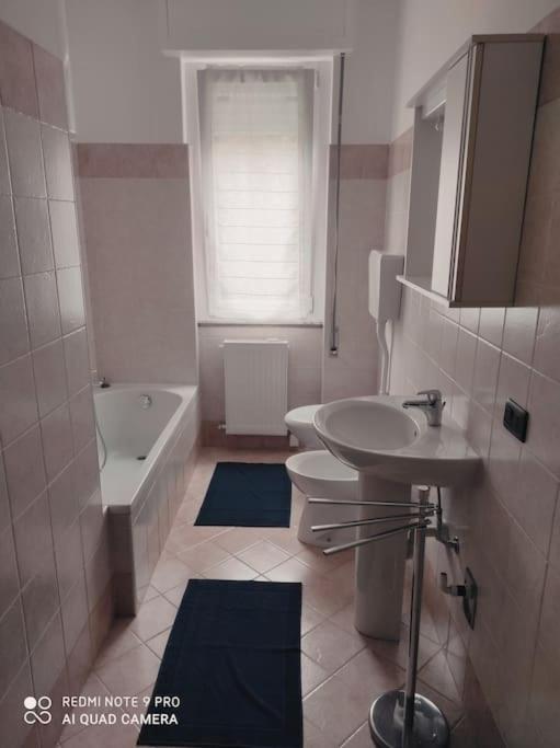 La Casa Di Nonna Mimi Apartment Abbadia Lariana Luaran gambar