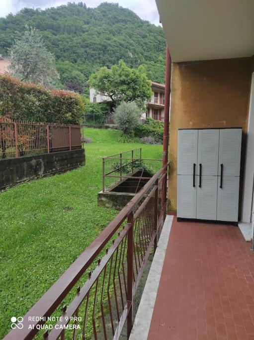 La Casa Di Nonna Mimi Apartment Abbadia Lariana Luaran gambar